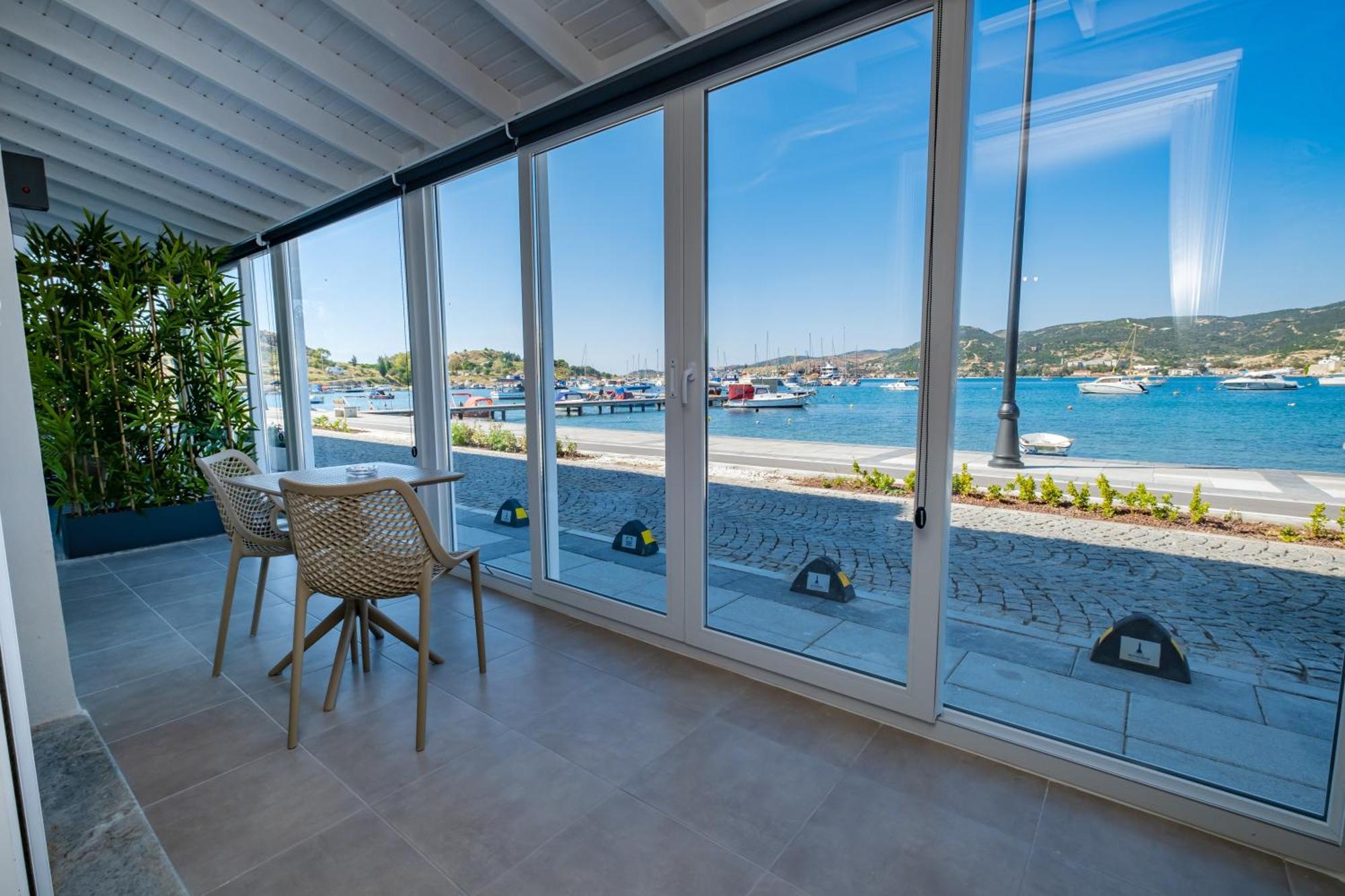 Bd Suites Foca Exterior photo